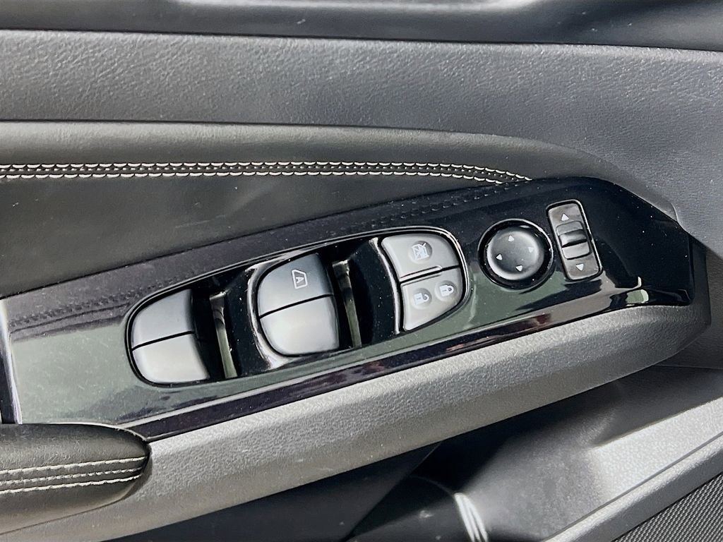 Used 2022 Nissan Altima 2.5 SV w/ SV Premium Package image 17