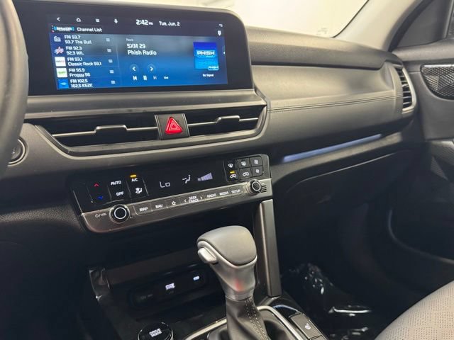 Used 2026 Kia Seltos EX FWD image 18