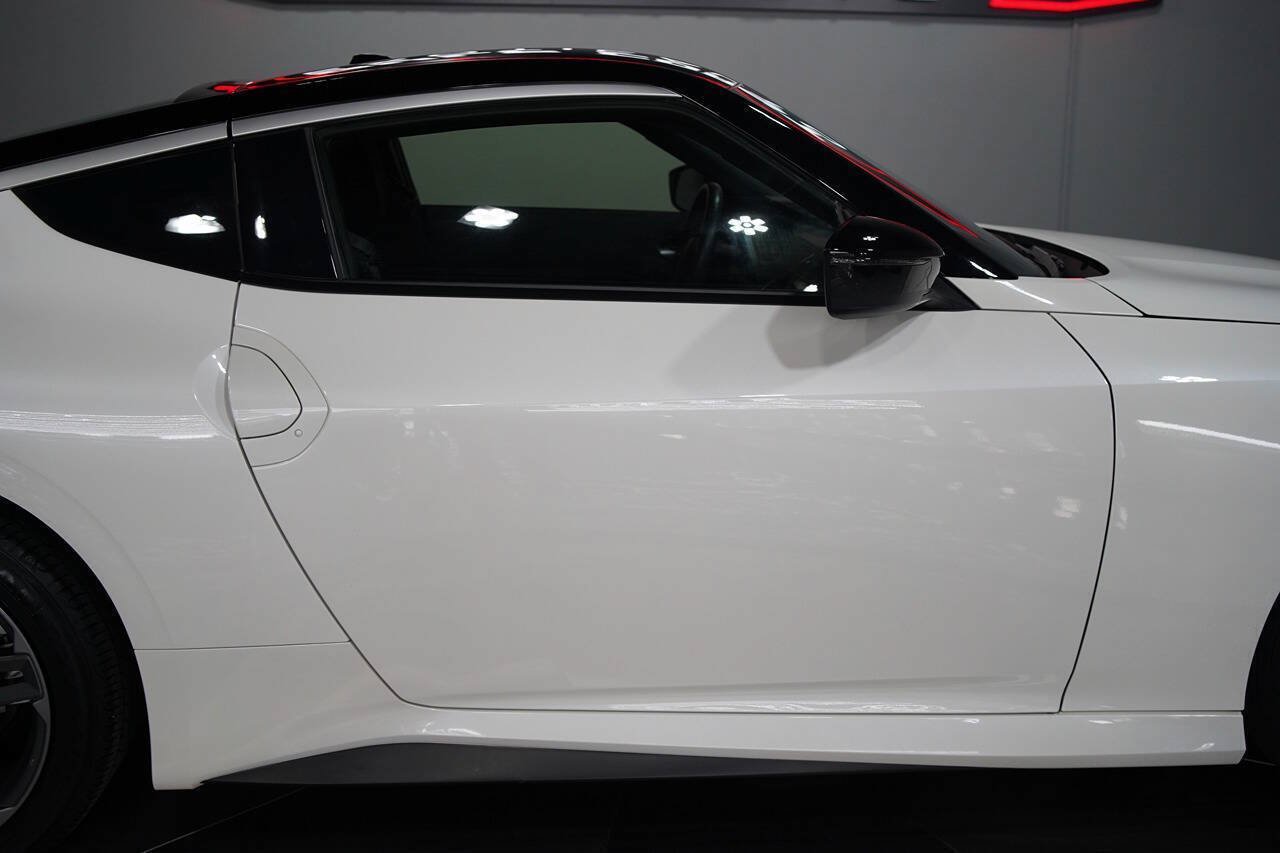 Used 2025 Nissan Z Sport w/ Floor Mat Package RWD image 59