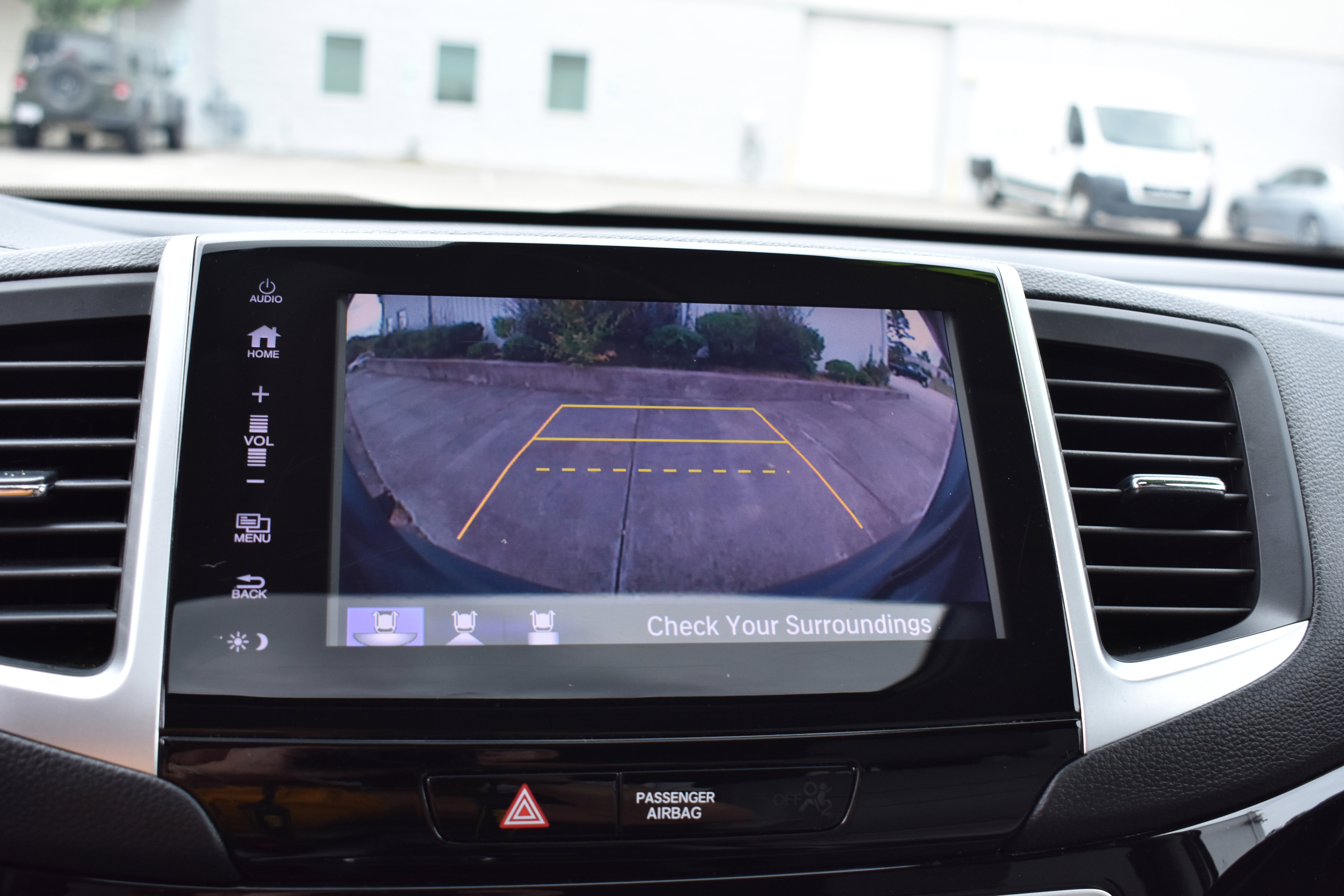 Certified 2018 Honda Pilot Touring image 18