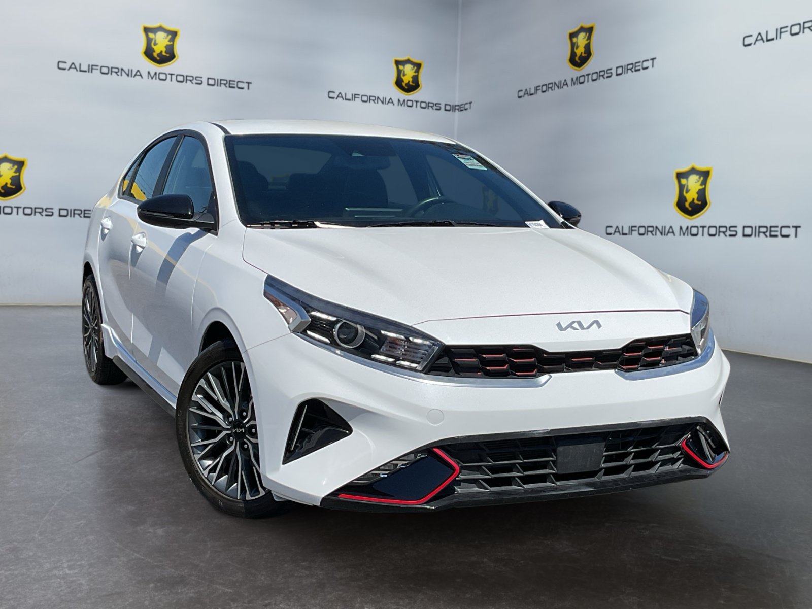 Used 2024 Kia Forte GT-Line FWD image 3