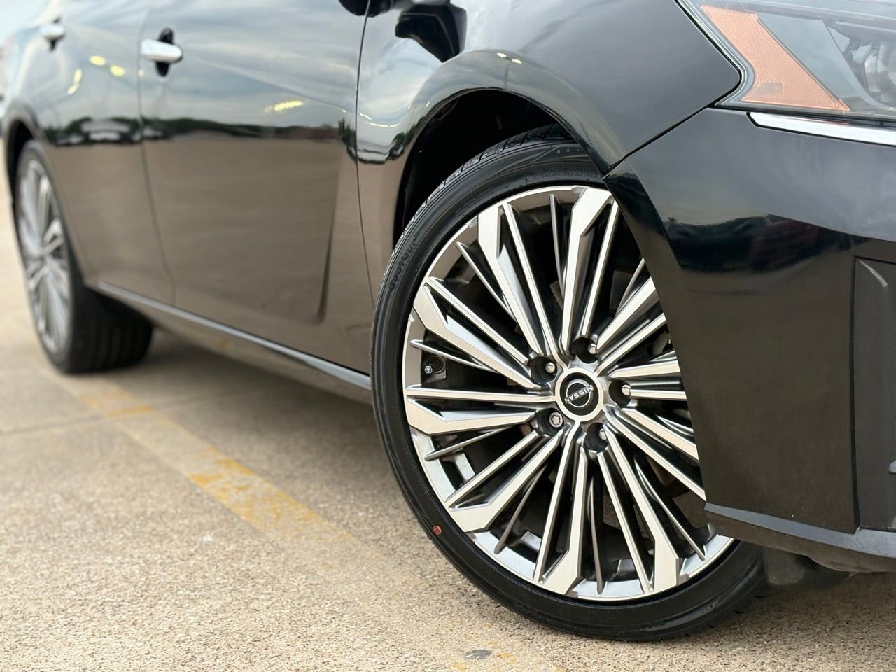 Certified 2023 Nissan Altima 2.5 SL FWD image 12