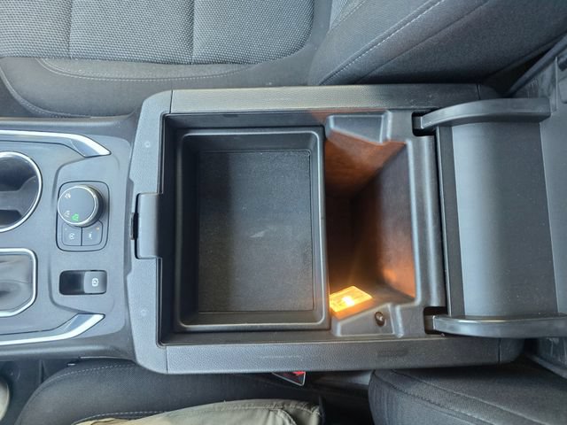 Used 2023 Chevrolet Traverse LT w/ Rear Camera Mirror Package AWD/4WD image 26
