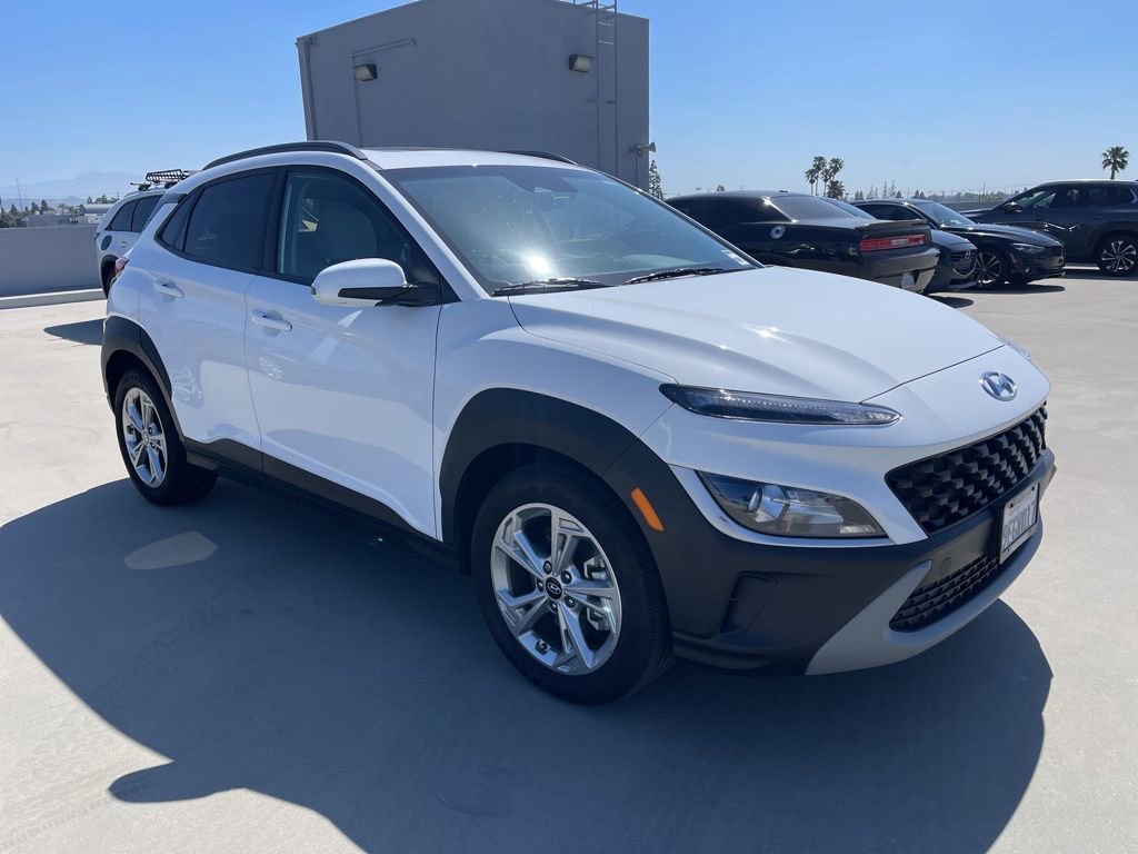 Used 2023 Hyundai Kona SEL w/ Convenience Package image 3