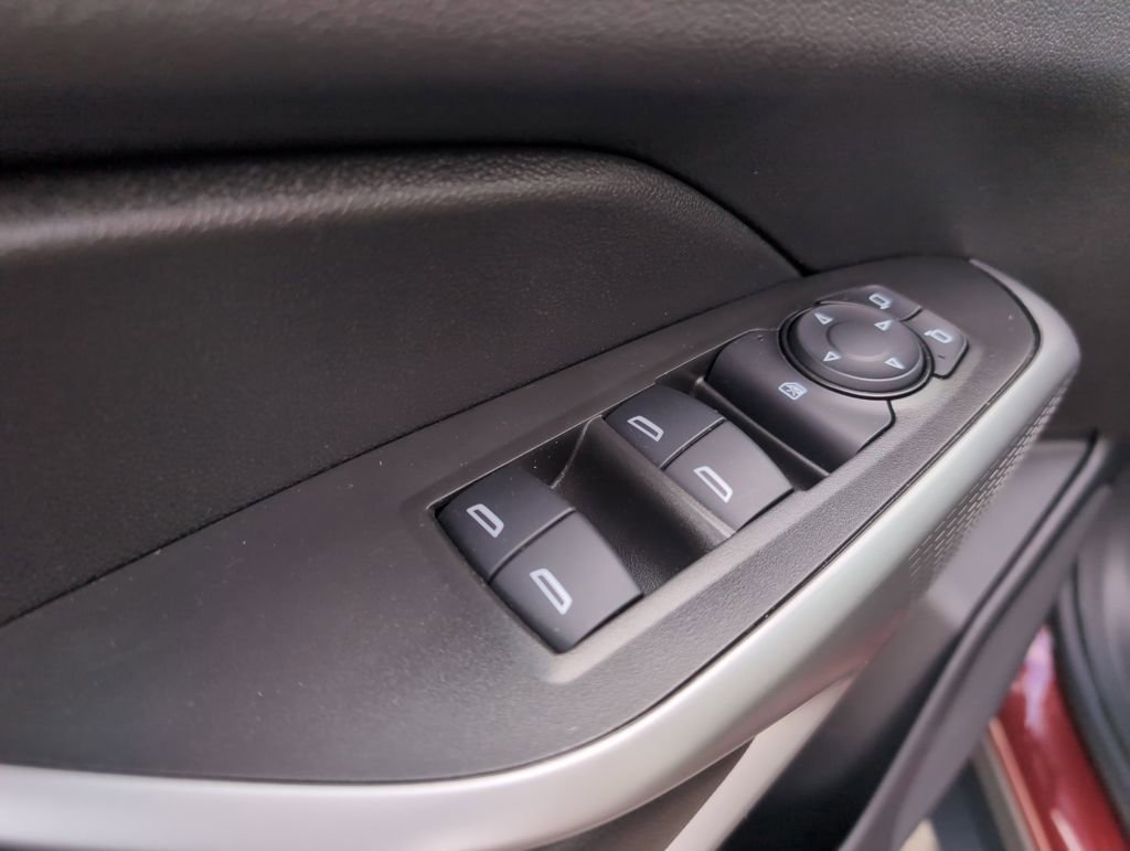 Used 2024 Chevrolet Trax RS w/ Driver Confidence Package image 15