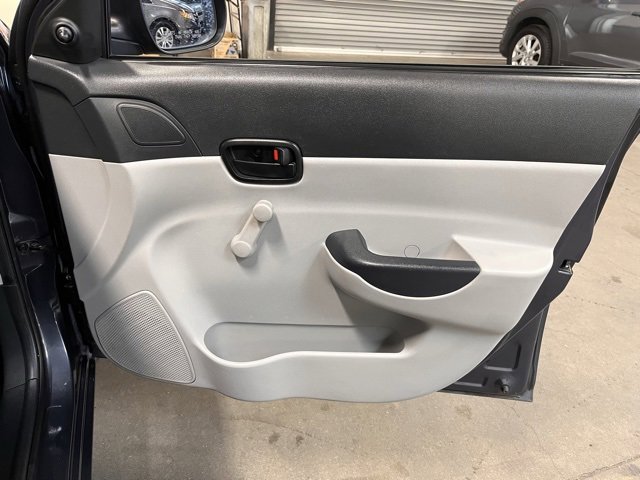 Used 2011 Hyundai Accent GLS image 11