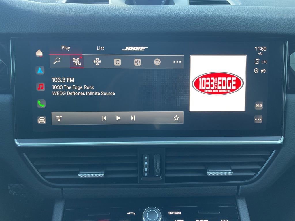 Certified 2023 Porsche Cayenne Platinum Edition image 38