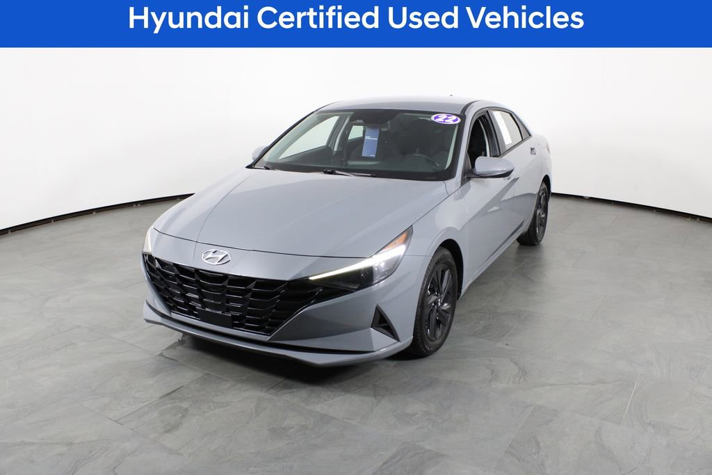 Certified 2022 Hyundai Elantra SEL w/ Convenience Package FWD image 2
