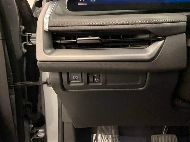 Used 2024 Cadillac XT4 Premium Luxury AWD/4WD image 14