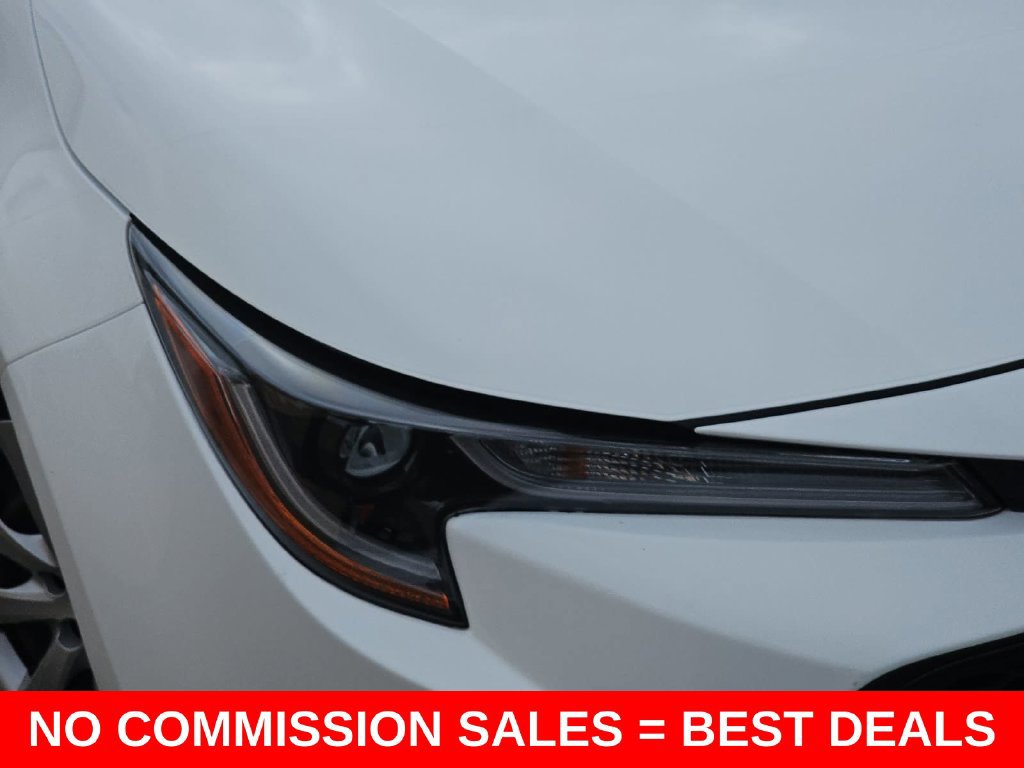Used 2022 Toyota Corolla LE w/ Carpet Mat Package (TMS) FWD image 32