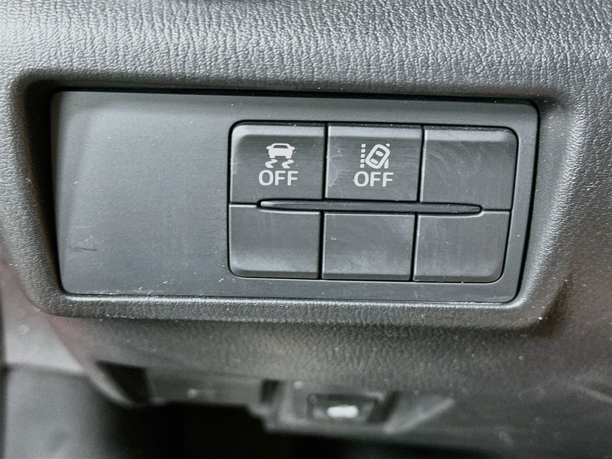 Used 2022 MAZDA MX-5 Miata RF Grand Touring RWD image 17
