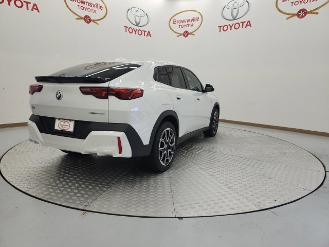 Used 2024 BMW X2 xDrive28i w/ Convenience Package image 8