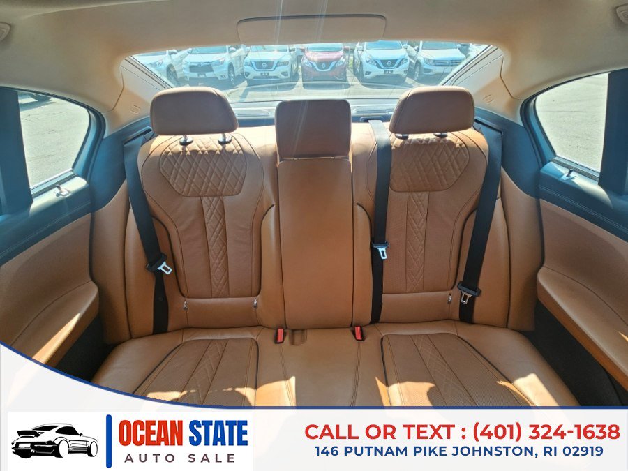 Used 2020 BMW 750i xDrive w/ Executive Package AWD/4WD image 16
