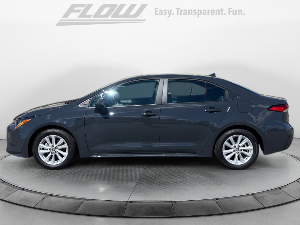 Used 2026 Toyota Corolla LE w/ LE Premium Package image 5