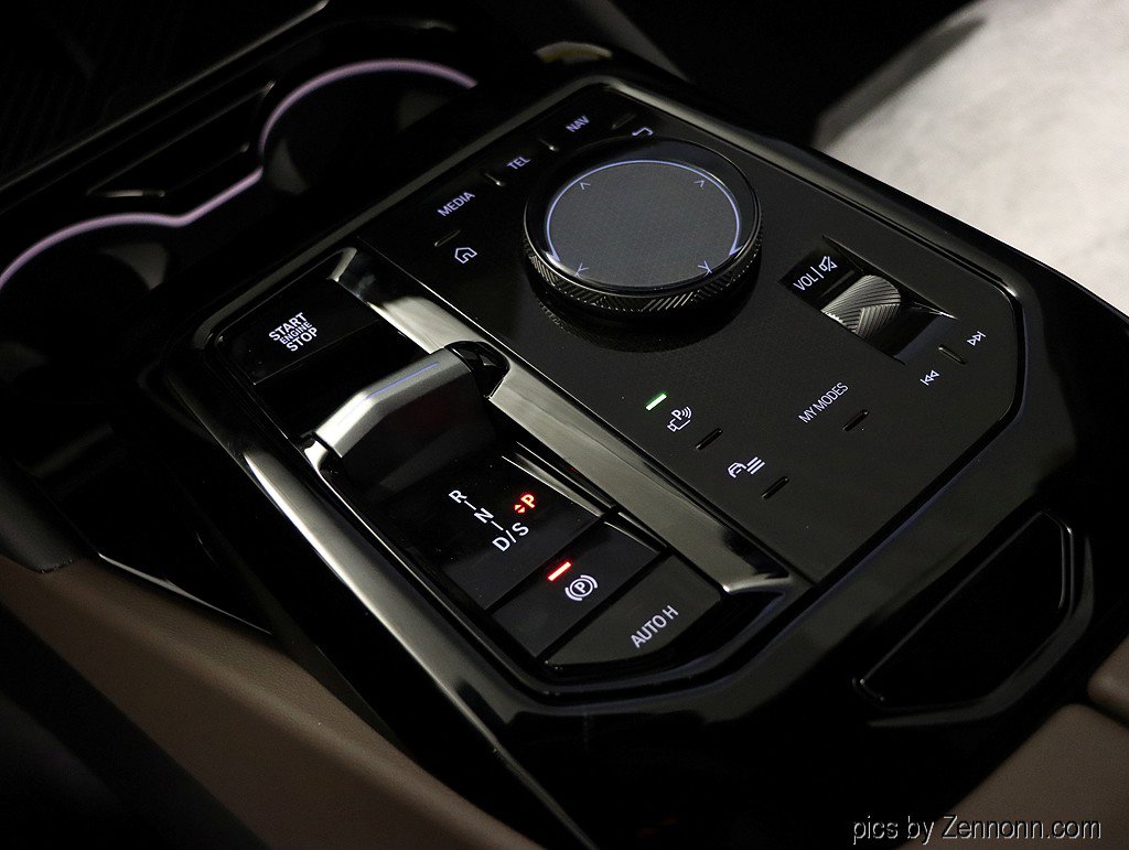 New 2026 BMW 530i xDrive w/ Premium Package image 26