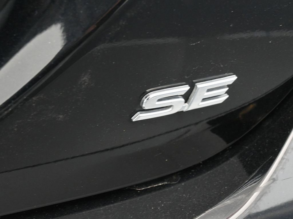 Used 2020 Toyota Camry SE image 31