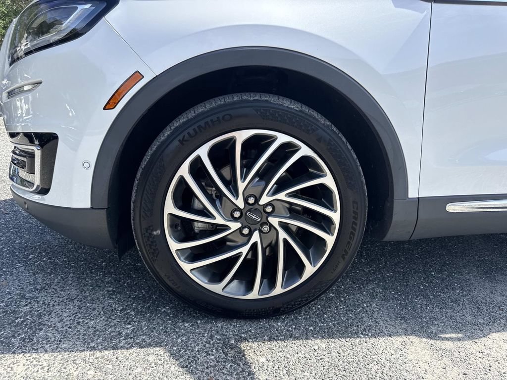 Certified 2020 Lincoln Nautilus Reserve w/ Equipment Group 201A AWD/4WD image 10