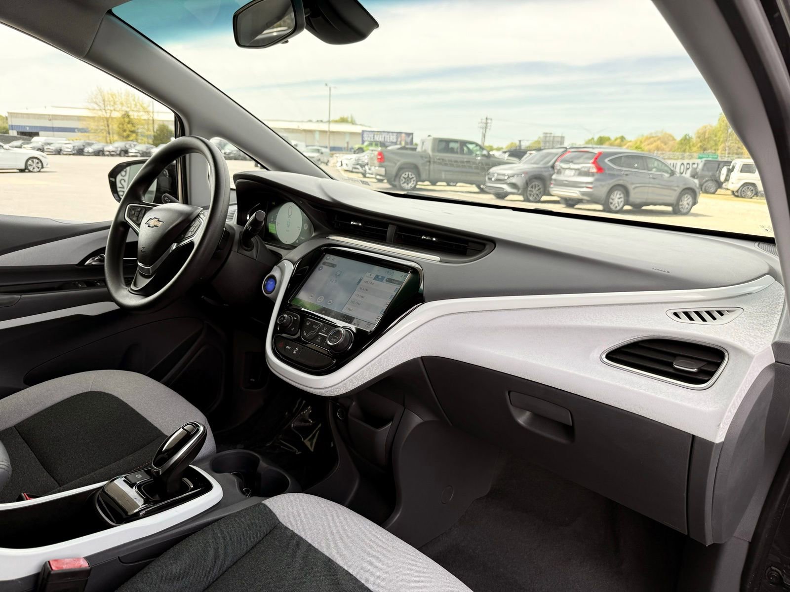 Used 2018 Chevrolet Bolt LT FWD image 24