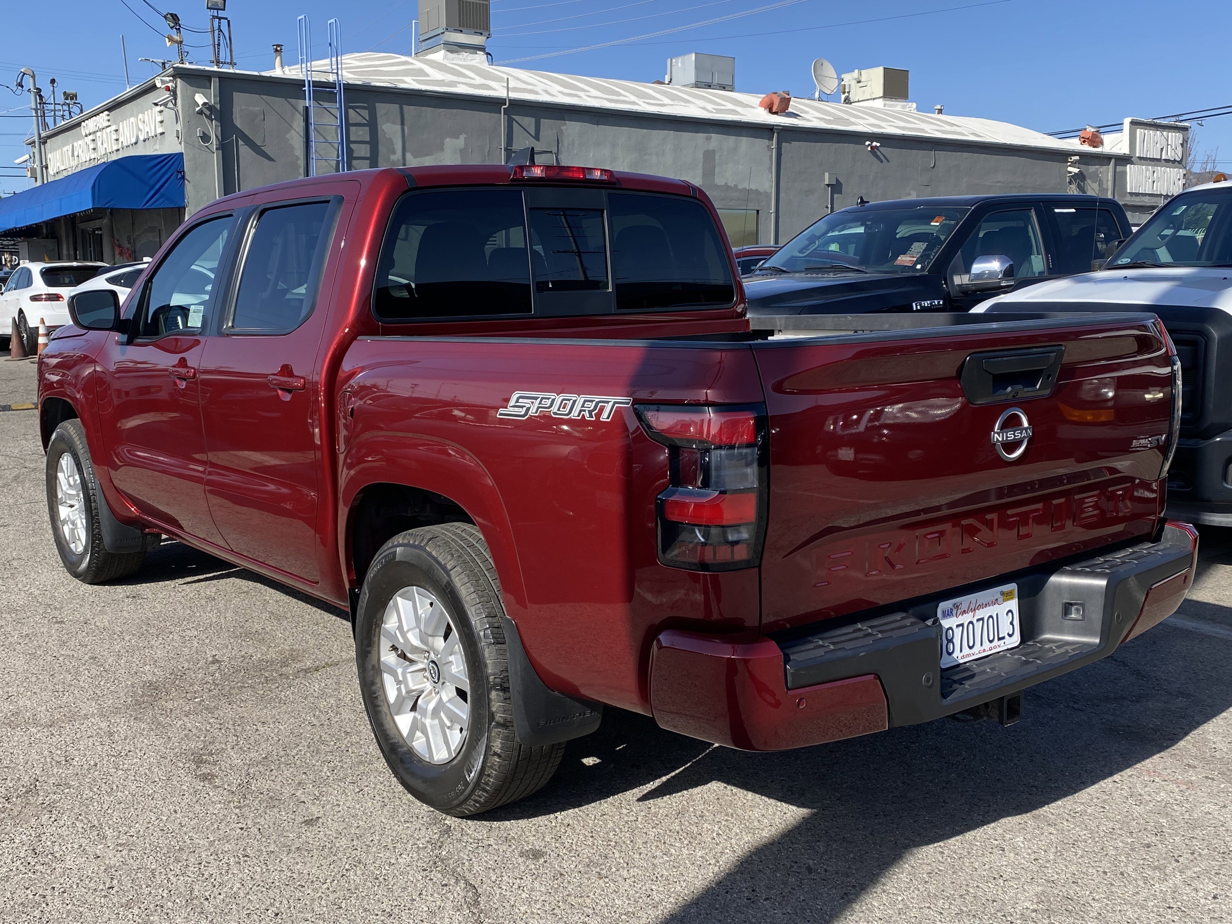 Used 2022 Nissan Frontier SV image 7