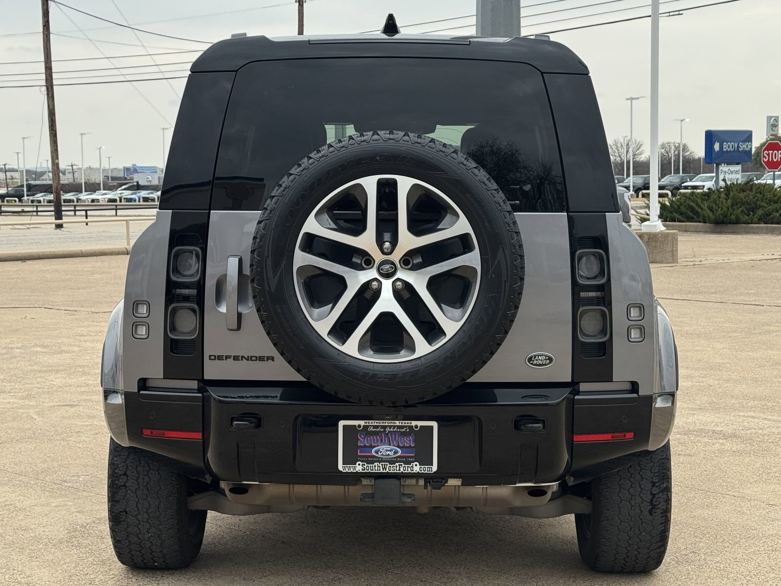 Used 2022 Land Rover Defender 110 X image 5