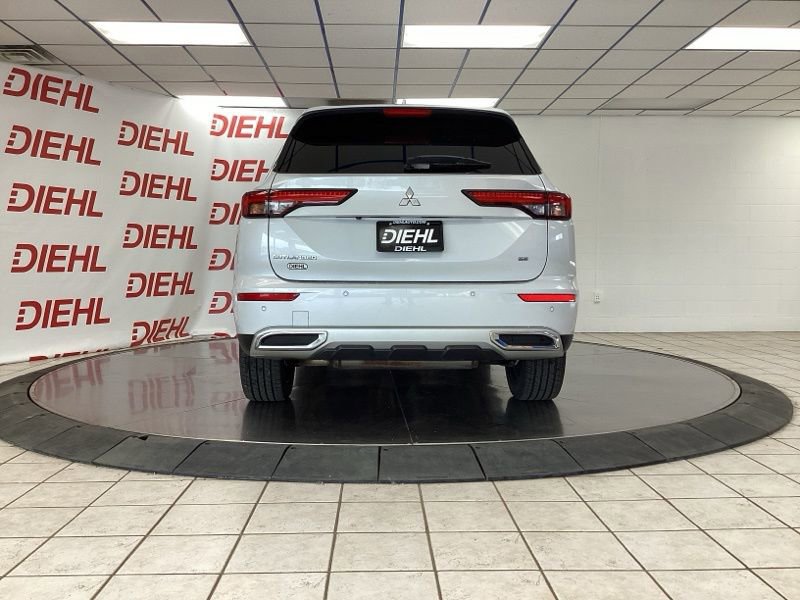 Used 2022 Mitsubishi Outlander SE AWD/4WD image 6