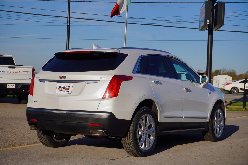 Used 2018 Cadillac XT5 Luxury w/ LPO, Sport Package image 7