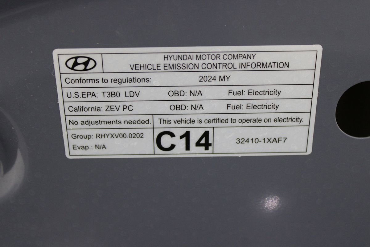 Used 2024 Hyundai Ioniq 6 SE AWD/4WD image 36