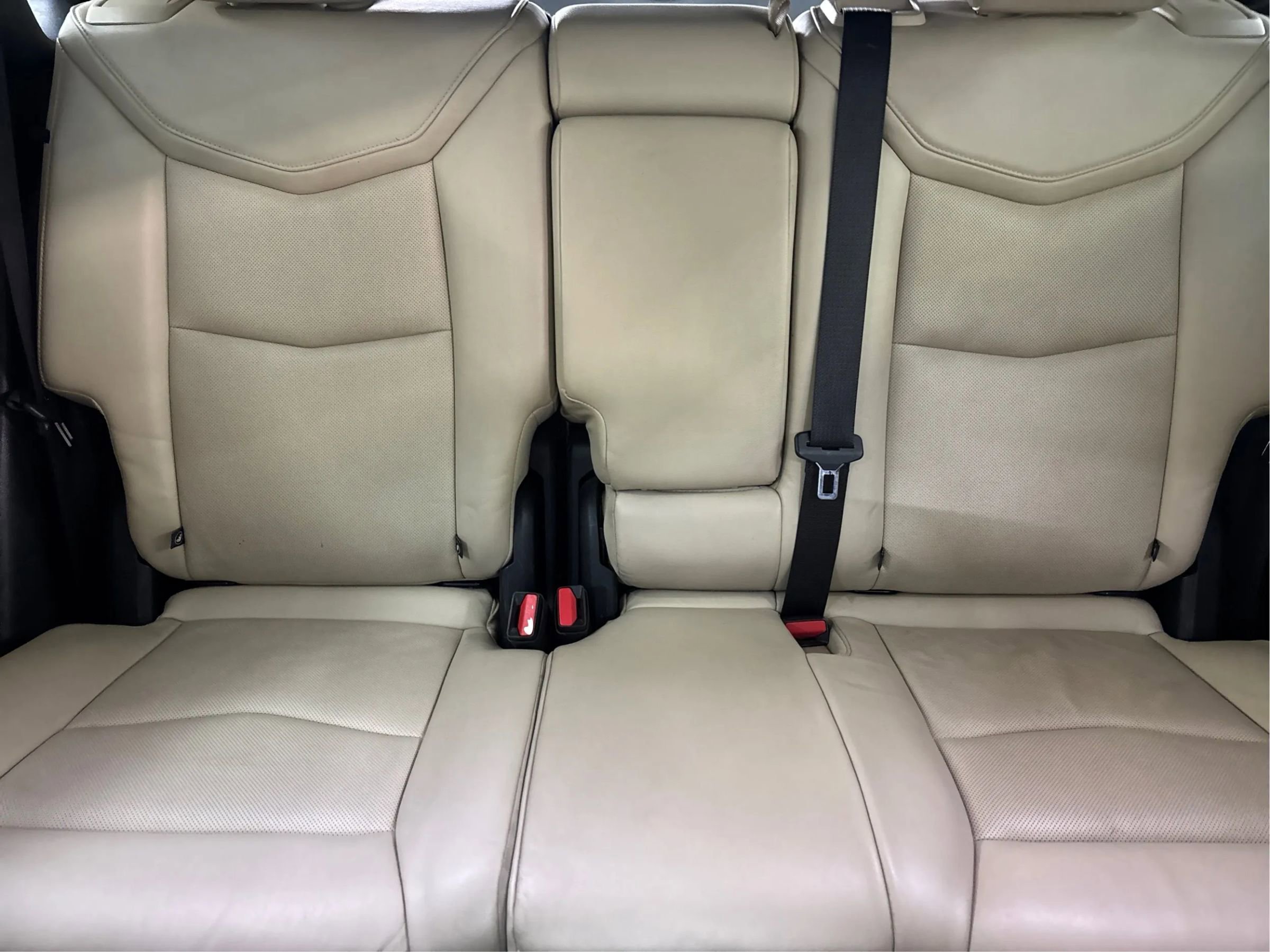 Used 2018 Cadillac XT5 Luxury w/ Driver Awareness Package image 20