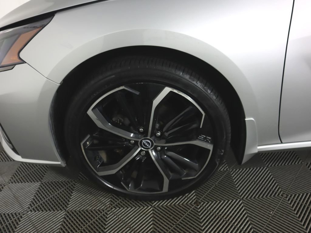Used 2023 Nissan Altima 2.5 SR w/ SR Premium Package AWD/4WD image 26