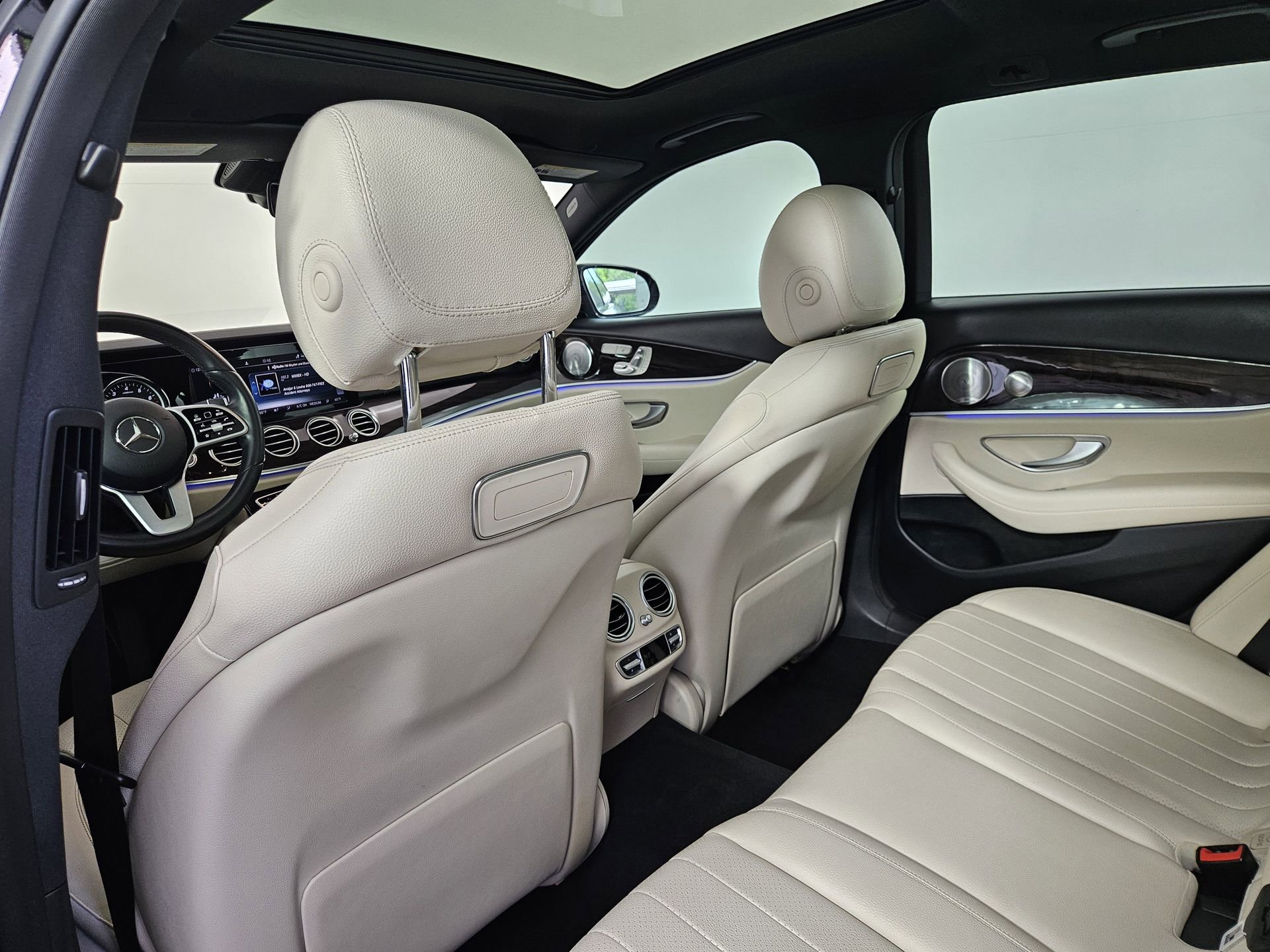 Used 2019 Mercedes-Benz E 450 4MATIC Wagon image 38
