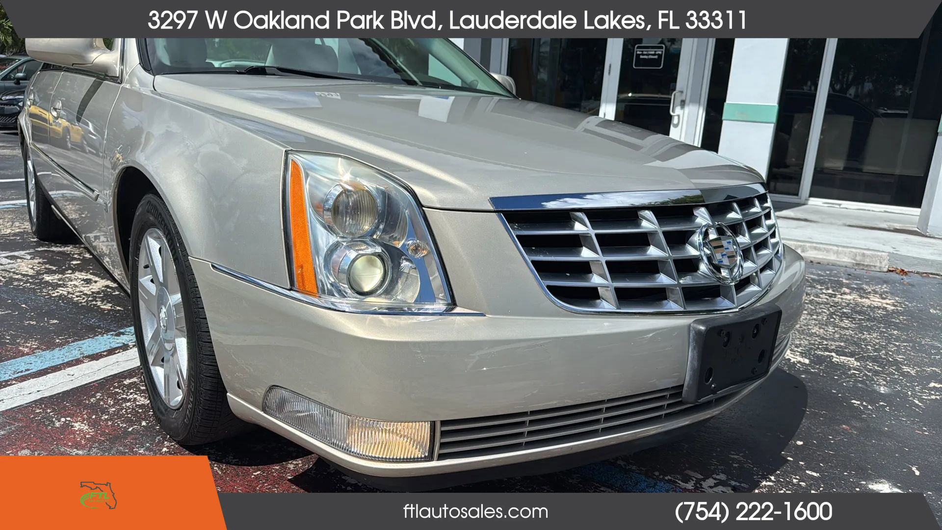 Used 2007 Cadillac DTS w/ Trunk Convenience Package image 21