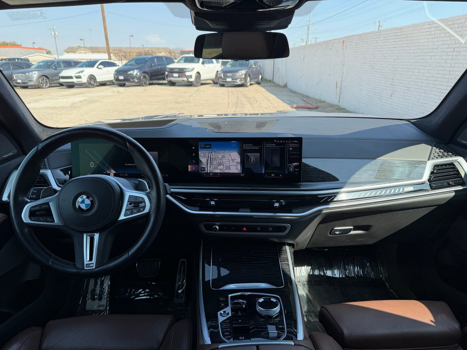 Used 2023 BMW X7 M60i w/ Executive Package image 12