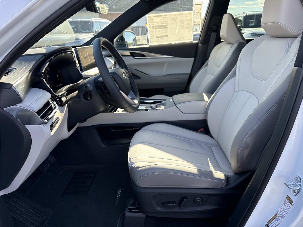 New 2027 INFINITI QX65 Luxe w/ Cargo Package AWD/4WD image 16