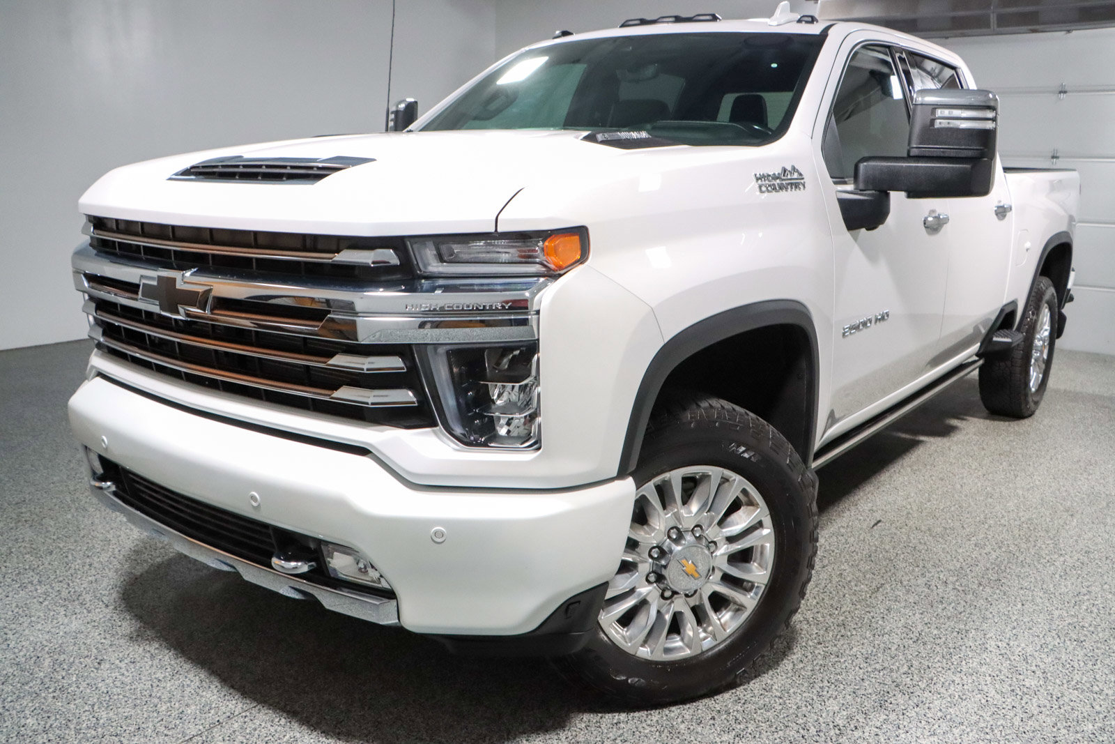 Used 2023 Chevrolet Silverado 2500 High Country w/ Z71 Off-Road Package image 34