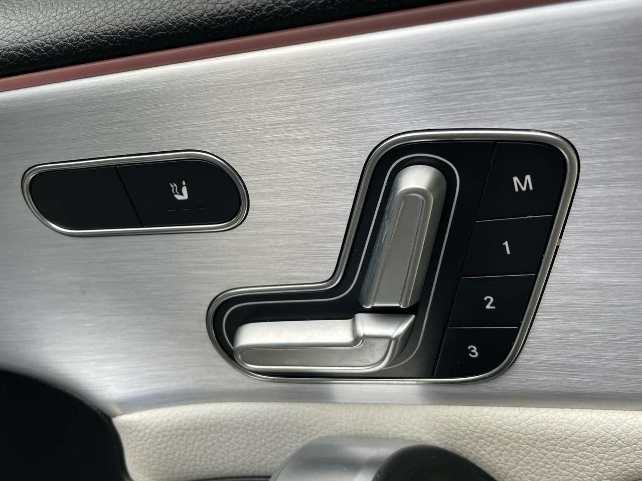 Used 2020 Mercedes-Benz A 35 AMG 4MATIC image 19