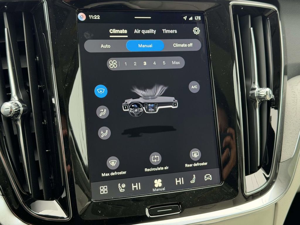 New 2026 Volvo V60 B5 Cross Country Plus w/ Protection Package Premier image 5