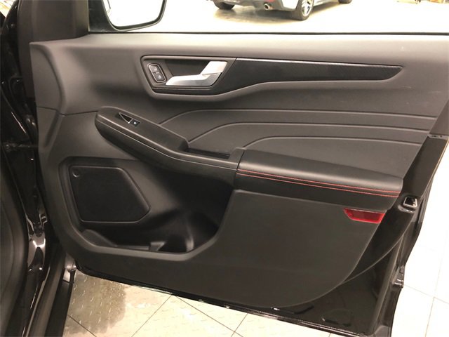 Used 2023 Ford Escape ST-Line w/ Tech Pack #1 image 32