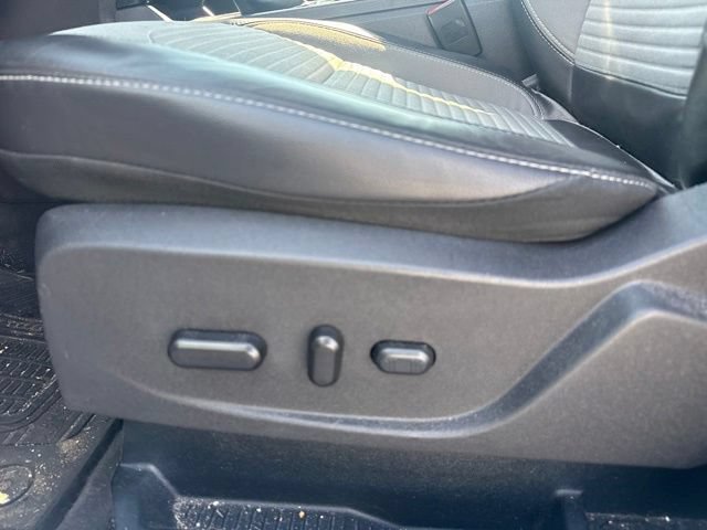 Used 2017 Ford Escape SE w/ Equipment Group 201A AWD/4WD image 13