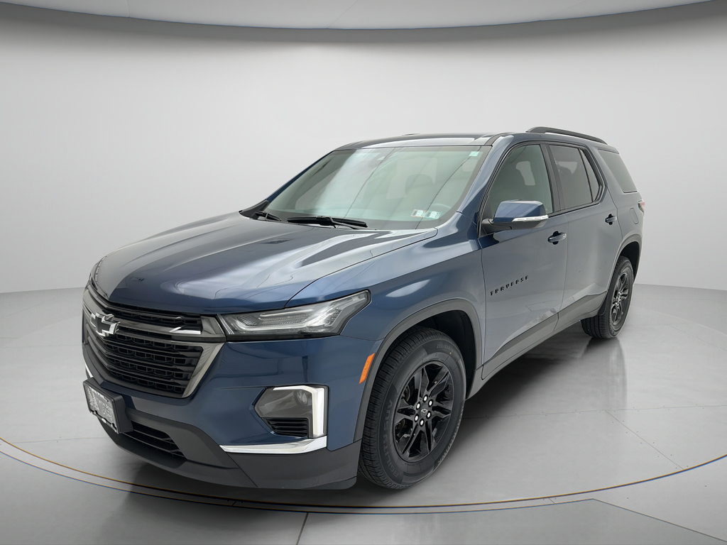 Used 2023 Chevrolet Traverse LT w/ Midnight/Sport Edition AWD/4WD image 3
