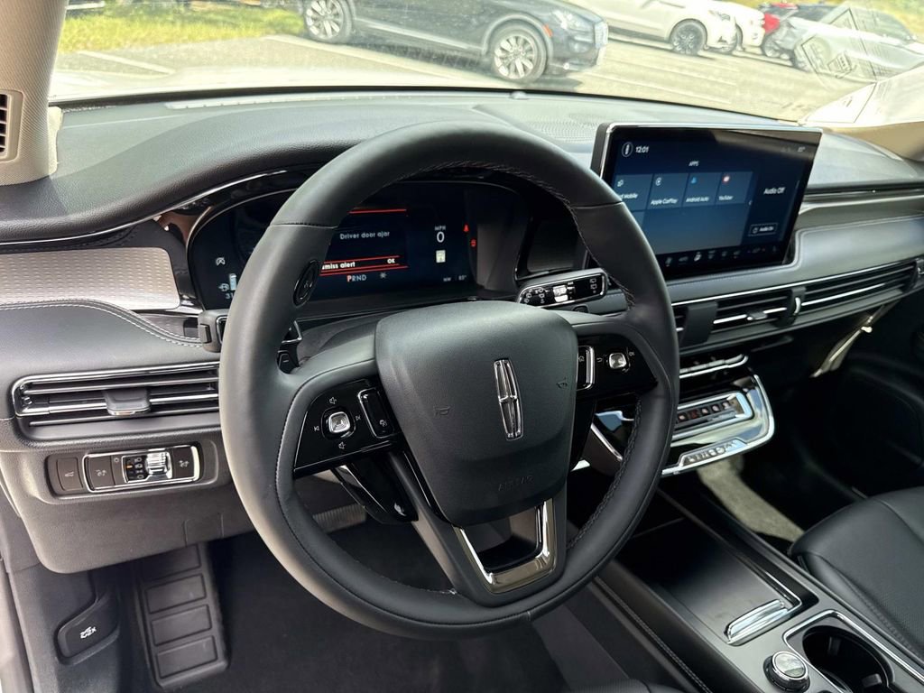 New 2025 Lincoln Corsair Reserve w/ Jet Appearance Package image 33
