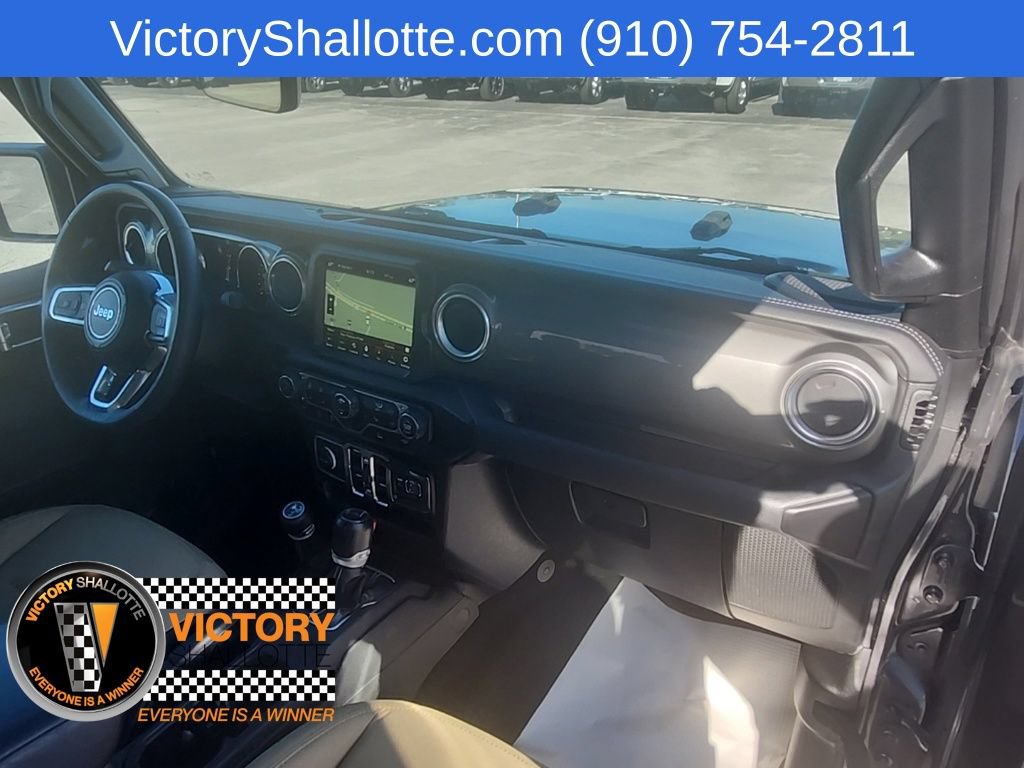 Used 2023 Jeep Gladiator Overland w/ Cold Weather Group AWD/4WD image 34