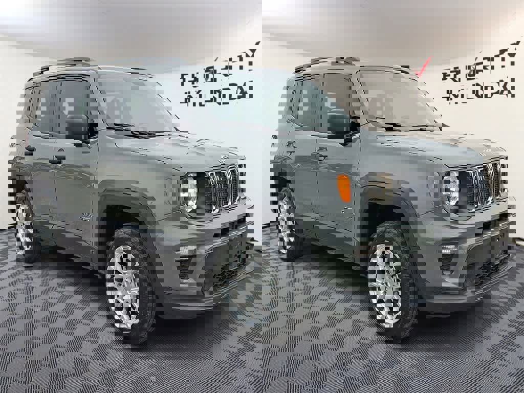 Used 2020 Jeep Renegade Sport w/ Sport Appearance Group image 3