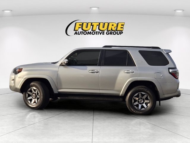 Certified 2023 Toyota 4Runner TRD Off-Road Premium AWD/4WD image 9
