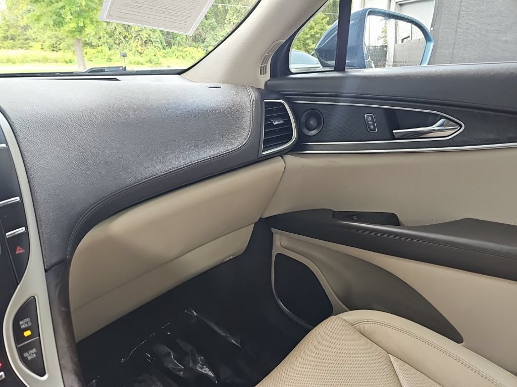 Used 2019 Lincoln Nautilus Reserve AWD/4WD image 28