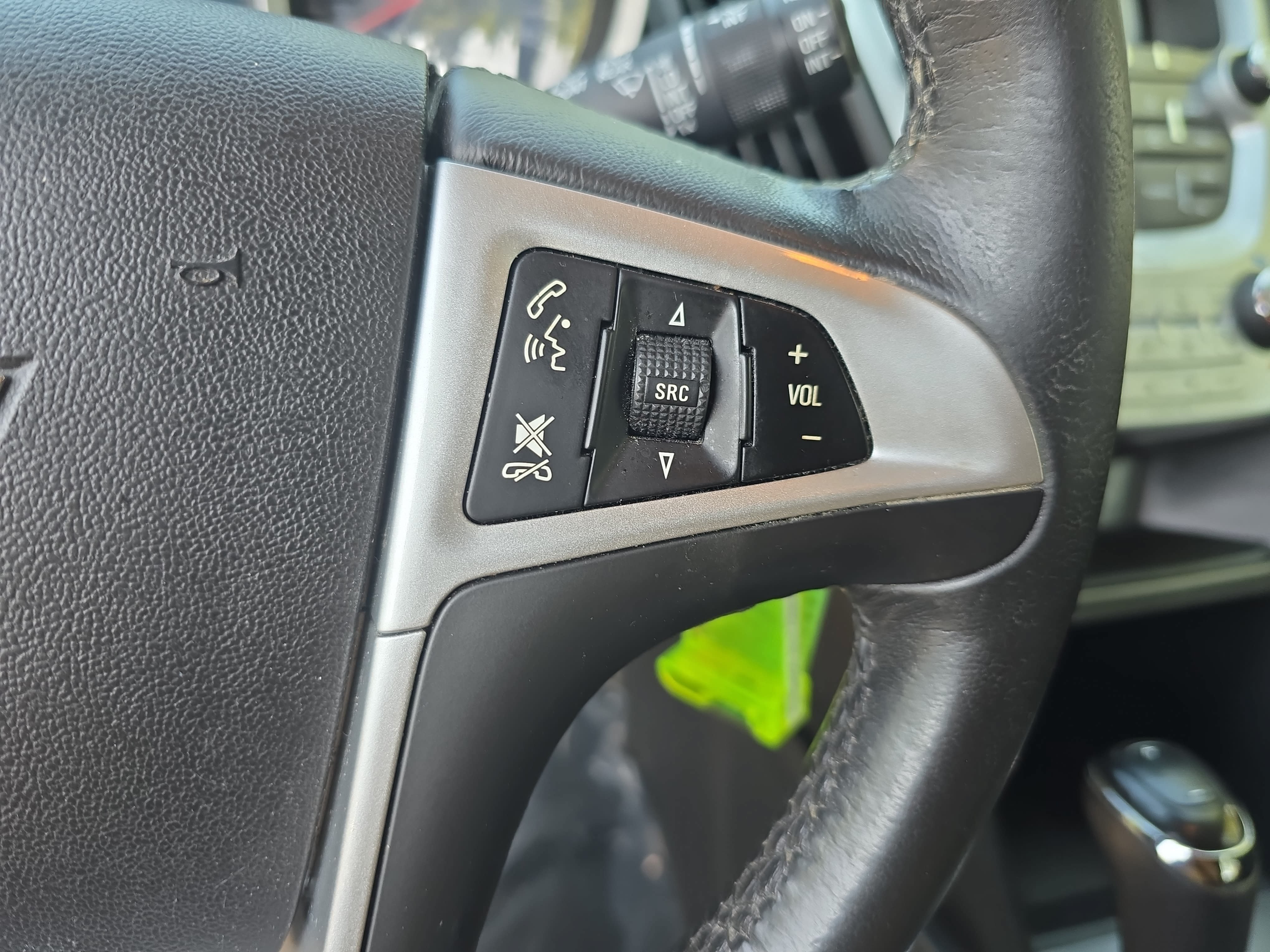 Used 2017 Chevrolet Equinox LT w/ Convenience Package FWD image 17