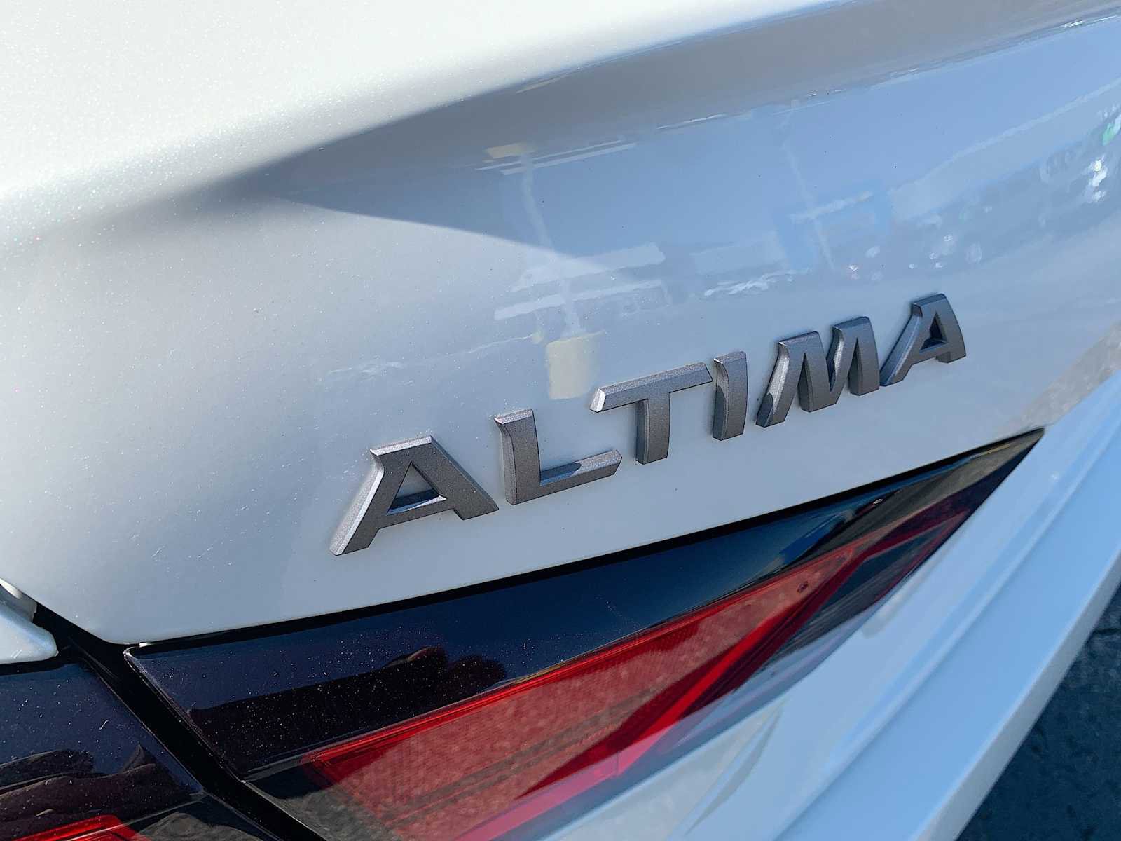 Used 2024 Nissan Altima 2.5 SV w/ SV Premium Package image 30