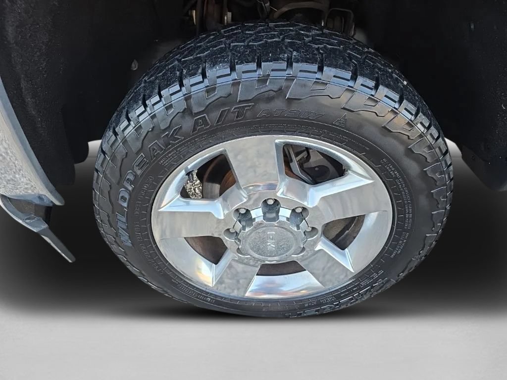 Used 2016 GMC Sierra 2500 SLT w/ Duramax Plus Package AWD/4WD image 10