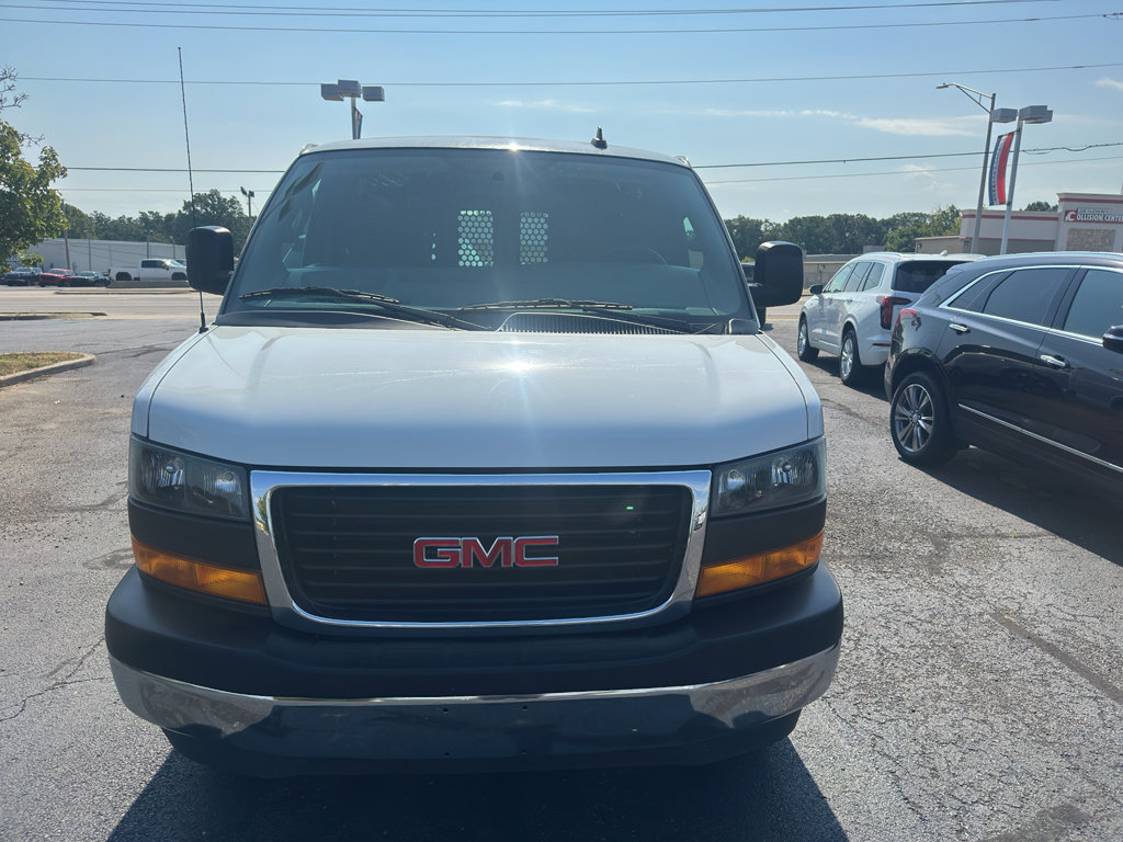Used 2023 GMC Savana 2500 w/ Driver Convenience Package image 2