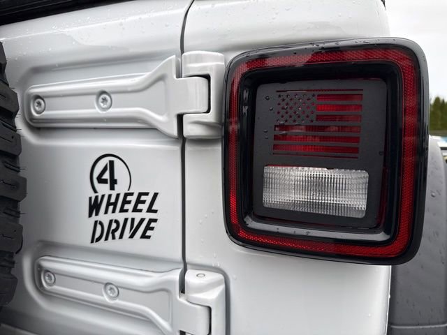 Used 2022 Jeep Wrangler Willys image 14