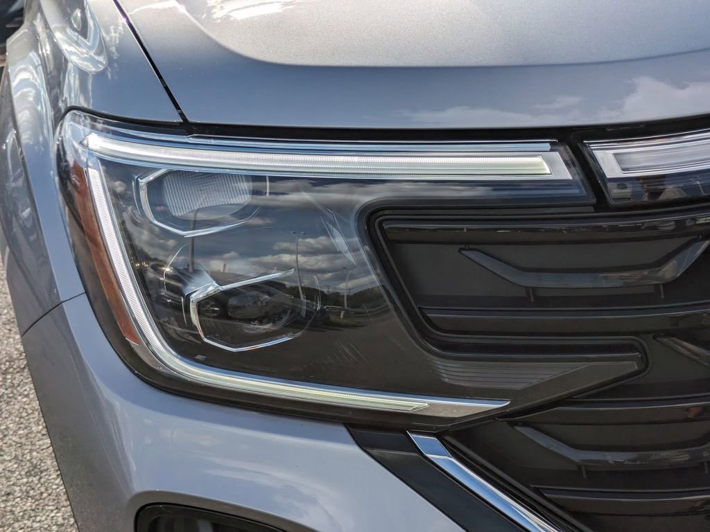 New 2026 Volkswagen Atlas Cross Sport SE image 10